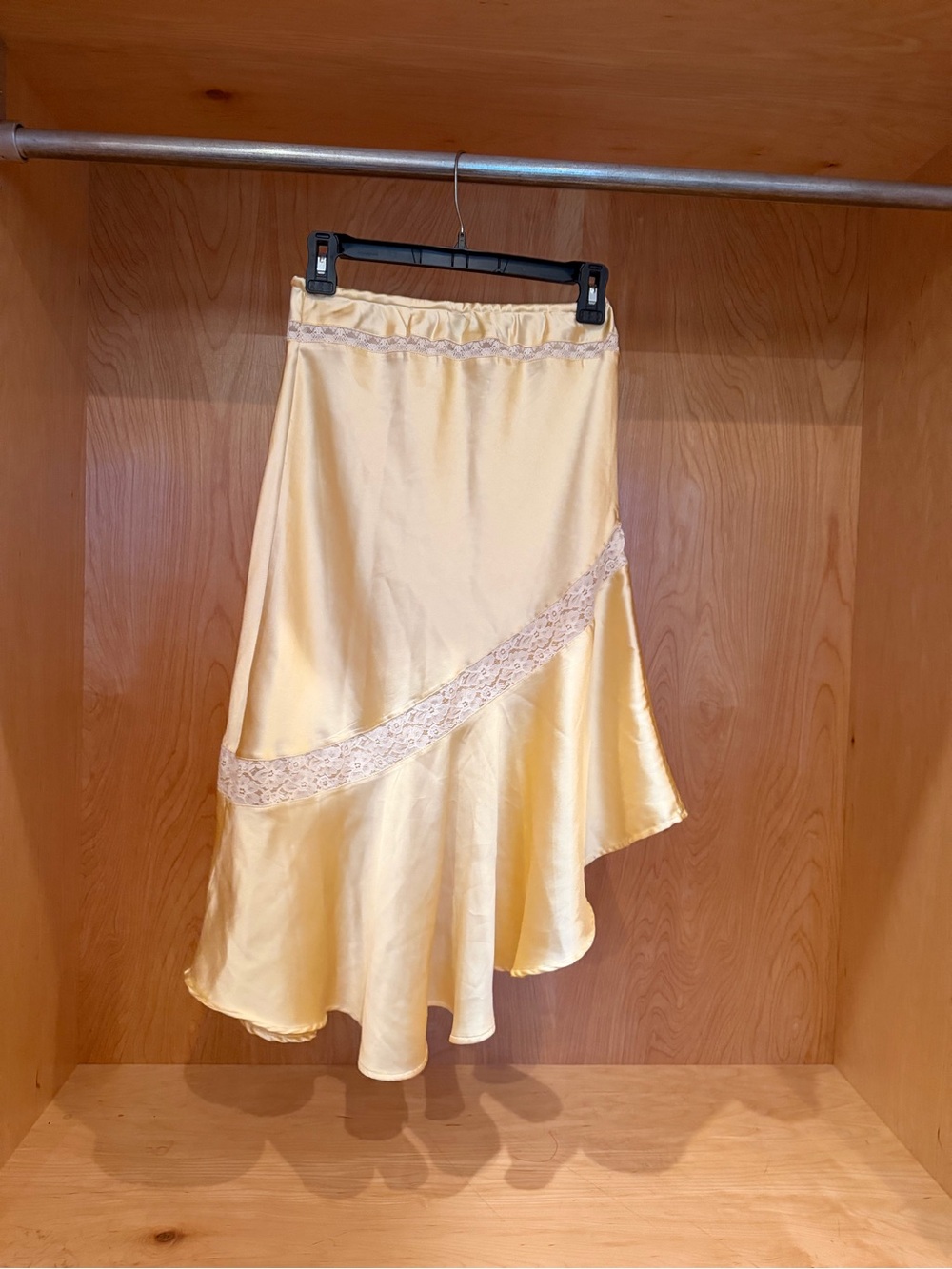 Damson Madder Satin Lace-Trim Asymmetrical Skirt in Pale Yellow - Picture 2 of 4